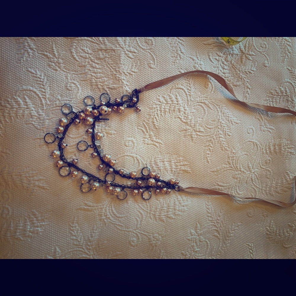 Pink faux pearls and crystals necklace